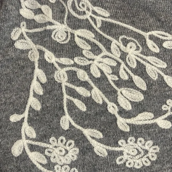 Women's Gray Crewneck Sweater with White Floral Embroidery - Picture 3 of 11